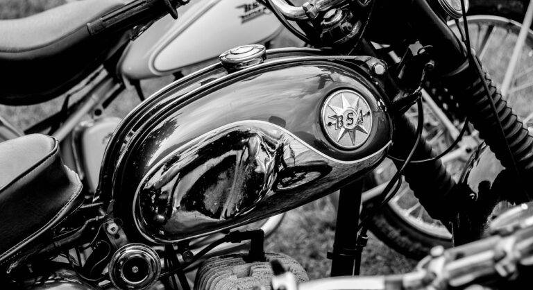 The Intersection of Technology and Mental Health: Apps and Tools for Well-Being