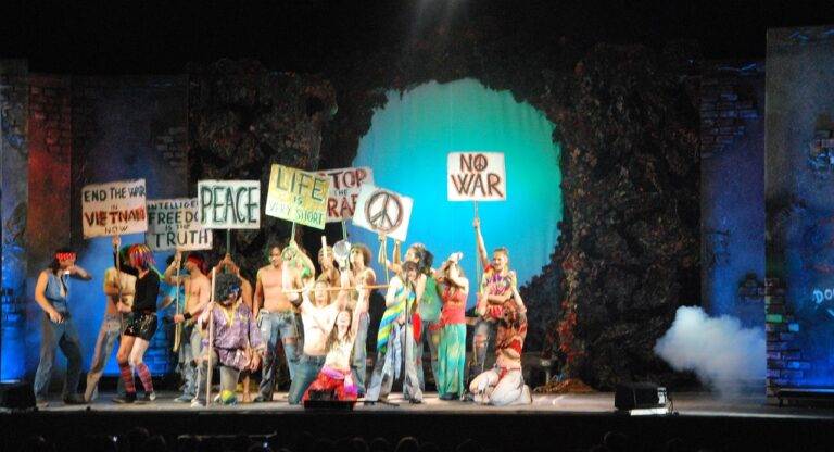 Music Festivals and Sustainability: Balancing Entertainment with Environmental Responsibility