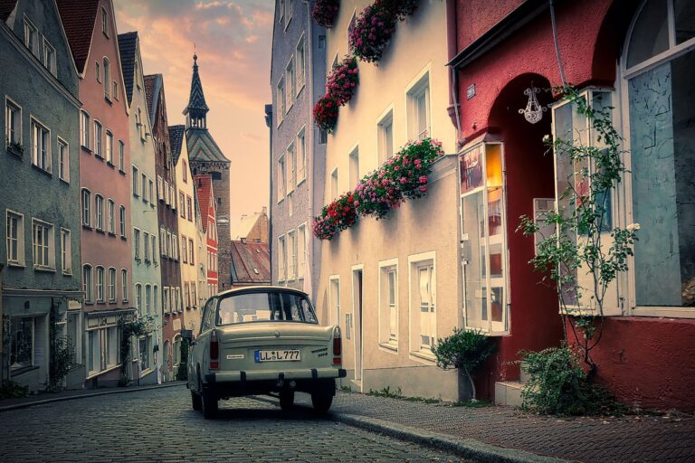 The Role of Emotional Design in Autonomous Vehicle Exterior Material Selection